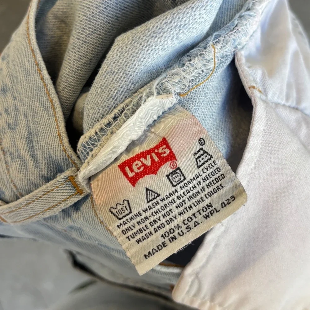 Vintage Made In USA Levi's 501 Light Wash Jeans